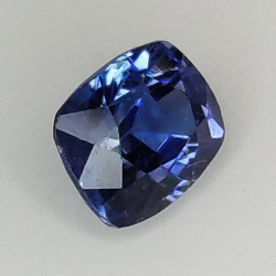 0,80 ct Saphir coussin bleu 5,68 x 4,50 x 3,61 mm