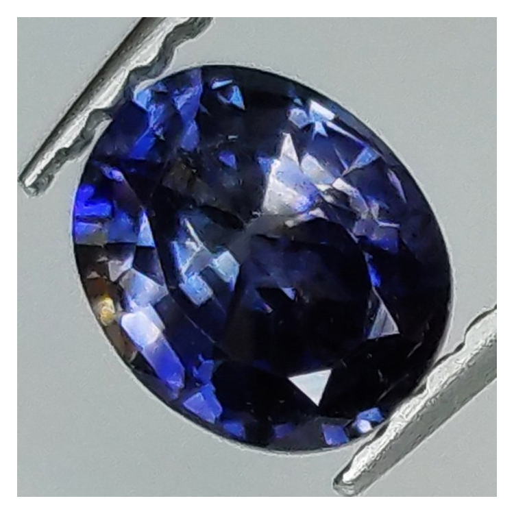 0,86 ct Zafiro Azul oval 6,26 x 5,19 x 3,24 mm