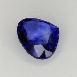 0,65 ct Saphir poire 6,05 x 5,06 x 2,39 mm