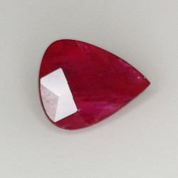 2,06 ct Rubis taille poire 8,89 x 7,05 x 4,41 mm