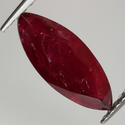 1,65 ct Rubino naturale marquise 13,89 x 5,17 x 2,66 mm