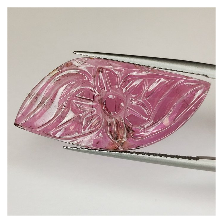 8,23 ct Tourmaline Rubellite Fantasy Cut 28,10 x 13,48 x 2,52 mm