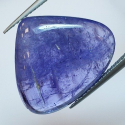 12,15 ct Tanzanite poire 18,39 x 15,32 x 4,95 mm
