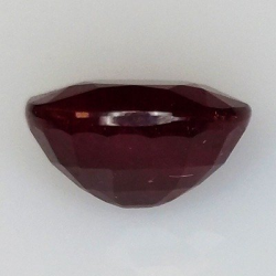 3,47 ct Rubino ovale 9,55 x 7,41 x 5,42 mm
