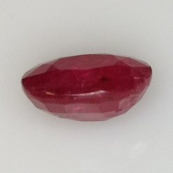 4,14 ct Rubí oval 8,92 x 6,56 x 3,76 mm
