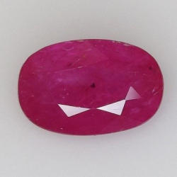 2,71 ct Rubí oval 10,75 x 7,15 x 3,84 mm