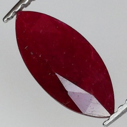 1,61 ct Pigeon's Blood Ruby Marquis Size 11,43 x 4,99 x 3,35 mm