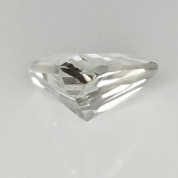 1.05 ct Colourless Sapphire Triangular cut 6.10 x 6.75 x 3.58 mm