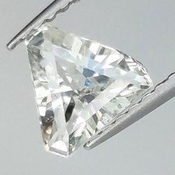 1,05 ct Saphir incolore Taille triangulaire 6,10 x 6,75 x 3,58 mm