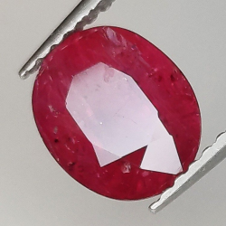 1,99 ct Ovaler Rubin 8,20 x 6,80 x 4,08 mm