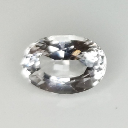 1,04 ct Zafiro Incoloro Talla Oval 7,06 x 5,12 x 3,79 mm