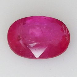 2,01 ct Rubino ovale 8,99 x 6,51 x 3,37 mm