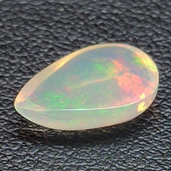 1,50 ct Opal wello pear-cut coloured set 10,85 x 7,76 x 3,80 mm