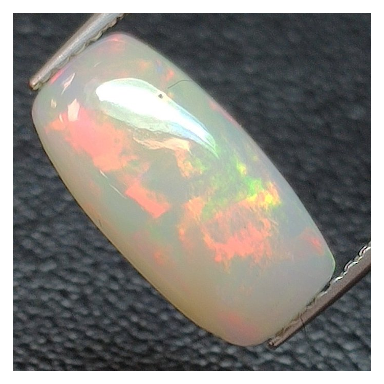 1,83 ct Opal cushion cut 13,25 x 6,78 x 3,77 mm