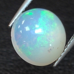 1,47 ct Opal im Rundschliff gewellt 8,42 x 8,56 x 4,18 mm