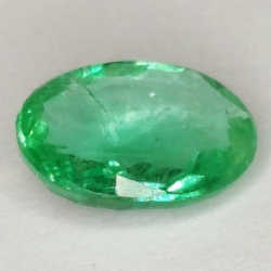 0,99 ct smeraldo ovale 7,97 x 5,92 x 3,15 mm