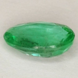 0,99 ct Émeraude ovale 7,97 x 5,92 x 3,15 mm