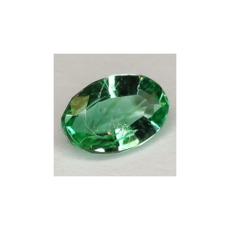 0,90 ct Ovaler Smaragd 7,87 x 5,15 x 3,10 mm