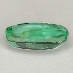 0,90 ct Émeraude ovale 7,87 x 5,15 x 3,10 mm