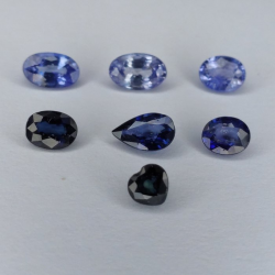 1,72 ct Zafiro Azul oval aprox 5 x 3 mm