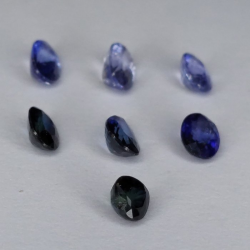 1,72 ct Zafiro Azul oval aprox 5 x 3 mm