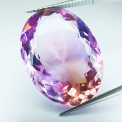 43,20 ct Ametrino oval natural 30.76 x 25.97 x 15.90 mm