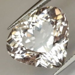 18,30 ct kunzite naturale taglio pera 14,77 x 16,49 x 12,23 mm
