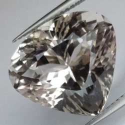 18,30 ct kunzite naturale taglio pera 14,77 x 16,49 x 12,23 mm