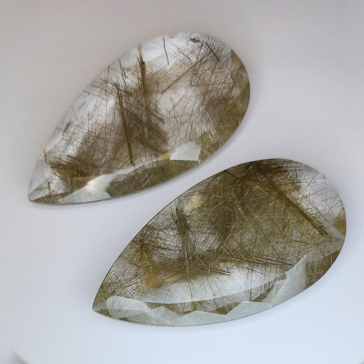 104,46 ct Birne Rutilquarz ca. 48 x 26 x 7 mm