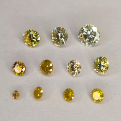 Ausgefallener gelber Diamant im Rundschliff 1,2-2,65 mm