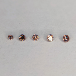 Rosa Diamant im Rundschliff 1,3-1,9 mm
