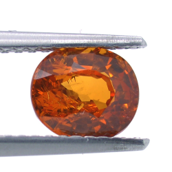 1,58 ct.  Grenat Spessartine Coupure Ovale