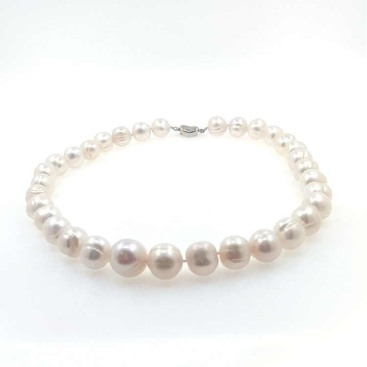 Flussperlenkette 13 mm in Silber mit 40 cm Länge