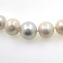 copy of River pearl necklace 12 mm in silver with 40 cm length