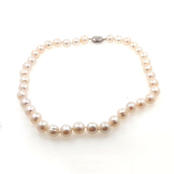 River pearl necklace 10 mm in silver with 40 cm length