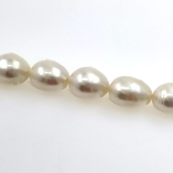 Strand of river pearls of 11 X 15 mm with 40 cm long