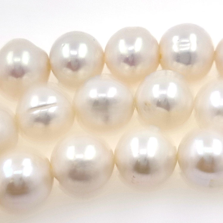 Fil de perles de rivière de 10 mm  avec une longueur de 40 cm