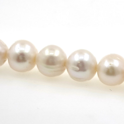 Strand of river pearls of 12 mmwith 40 cm long