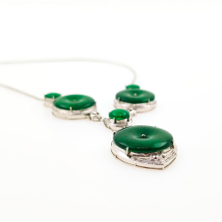 Fei Cui Halskette aus natürlichem Jadeit mit natürlichem Diamant aus 18kt Weißgold
