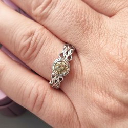 Bague diamant en or blanc 18kt Nœud celtique