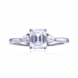 Anello in Moissanite e Argento 925