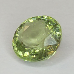 1,43 ct Turmalin, oval geschliffen, 7,32 x 7,04 x 4,23 mm