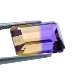 9,41 ct  Ametrino Talla Esmeralda