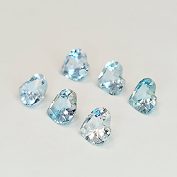 Acquamarina a forma di cuore, da 3,8 a 5,0 mm, 1 ct