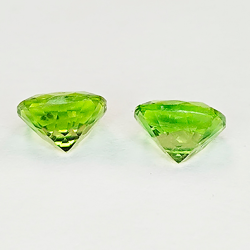 Peridoto taglio a cuscino, 6 mm, 2 pezzi