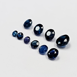 Blauer Saphir, Rundschliff, 1,3 bis 3,7 mm, 1 ct