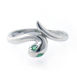 Anillo serpiente de Esmeralda o Rubí en Plata de Ley 925 bañada en rodio blanco.