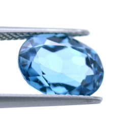 5,14 ct  Topacio London Blue Talla Ovalada