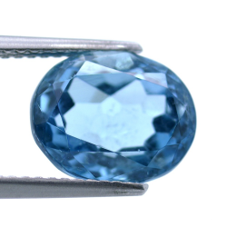 5,01 ct  Topacio London Blue Talla Ovalada