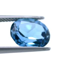 4,75 ct  Topacio London Blue Talla Ovalada